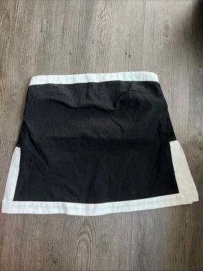 ISALIS Crop Top with Trim Slit